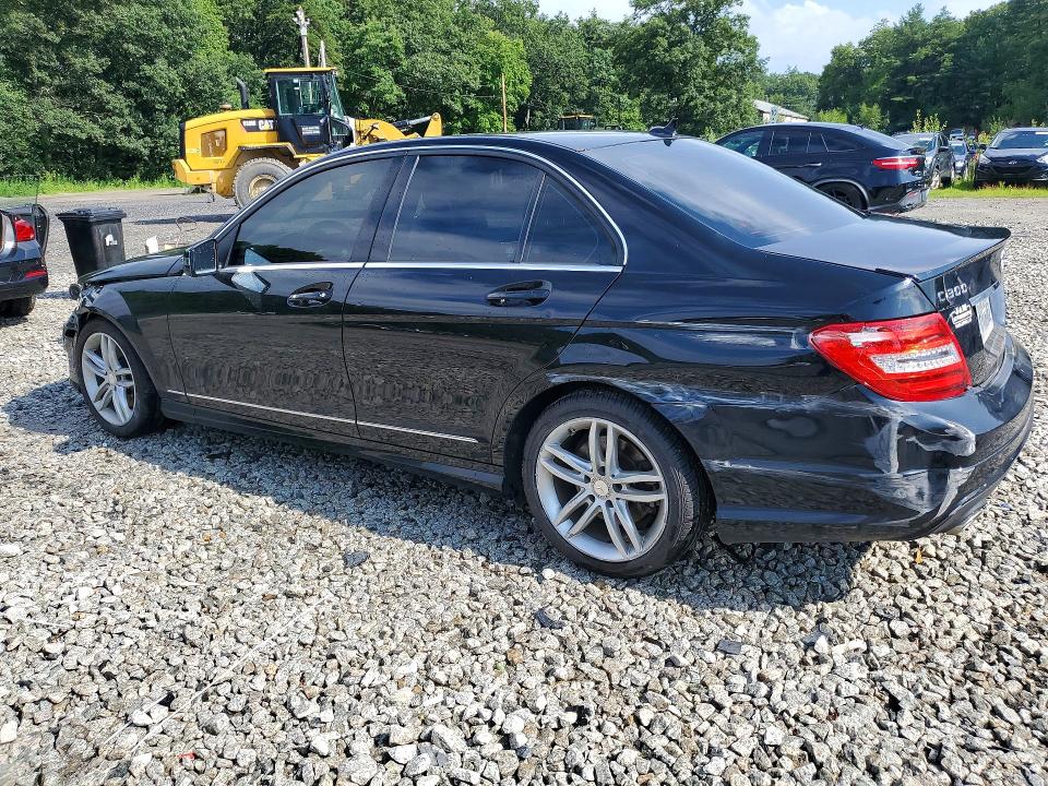 2014 Mercedes-benz C-klasse VIN WDDGF8AB8EA952859 COPART salvage auction — FRONT END, Ct - Cert Of Title-Rebuilt, sold $125 on 2026-07-29 (photo 2)