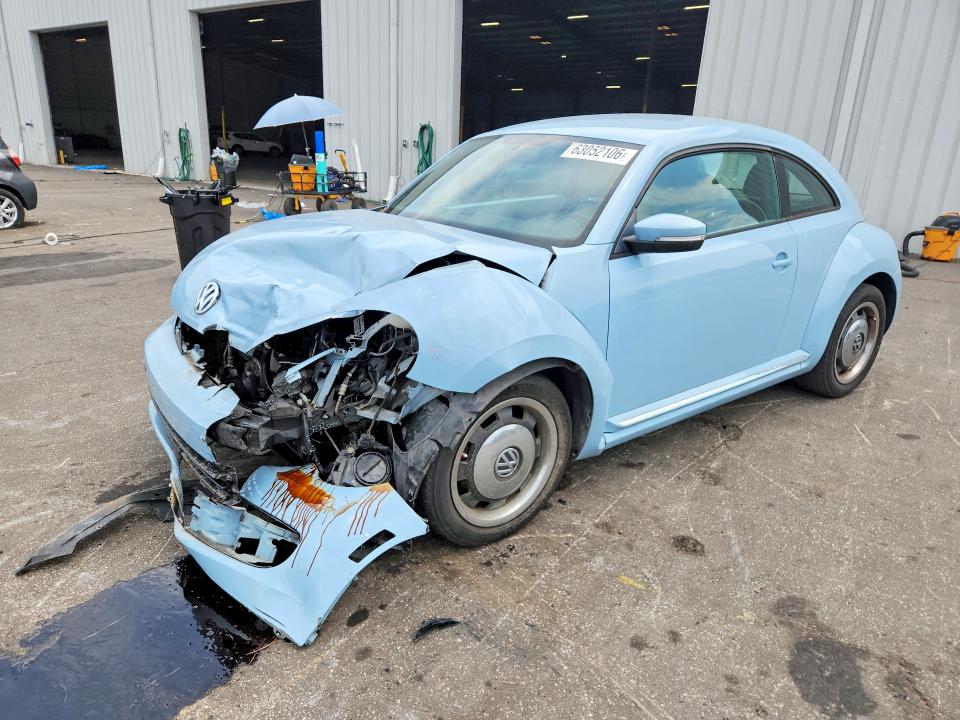 2012 Volkswagen Beetle VIN 3VWJX7ATXCM605739 COPART salvage auction — FRONT END, Fl - Cert Of Title Slvg Rebuildable, sold $900 on 2026-08-10 (photo 1)
