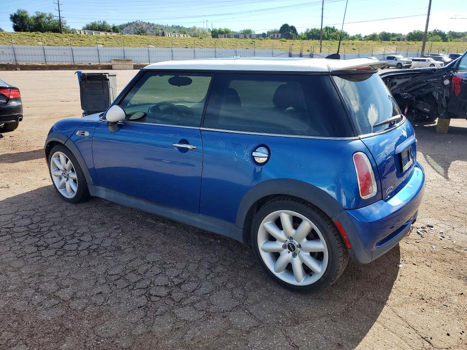 2006 Mini Cooper VIN WMWRE33546TJ35780 COPART salvage auction — MINOR DENT/SCRATCHES, CO - DIS/DLR/EXP ONLY CLEAN TITLE, sold $275 on 2026-08-05 (photo 2)