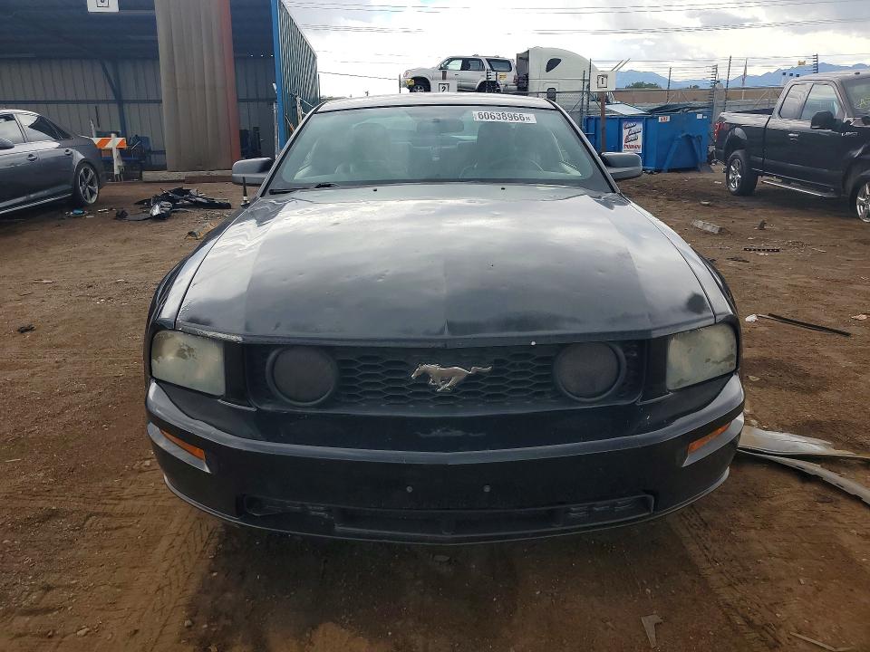 2006 Ford Mustang VIN 1ZVHT82H265160384 COPART salvage auction — HAIL, CO - DIS/DLR/EXP ONLY CLEAN TITLE, sold $2,400 on 2026-07-29 (photo 5)