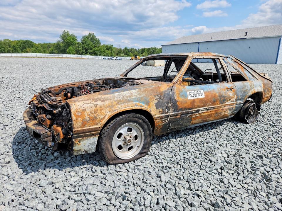 1985 Ford Mustang VIN 1FABP28M8FF182016 COPART salvage auction — BURN, Oh - Bill Of Sale-Parts Only, sold $275 on 2026-08-03 (photo 1)