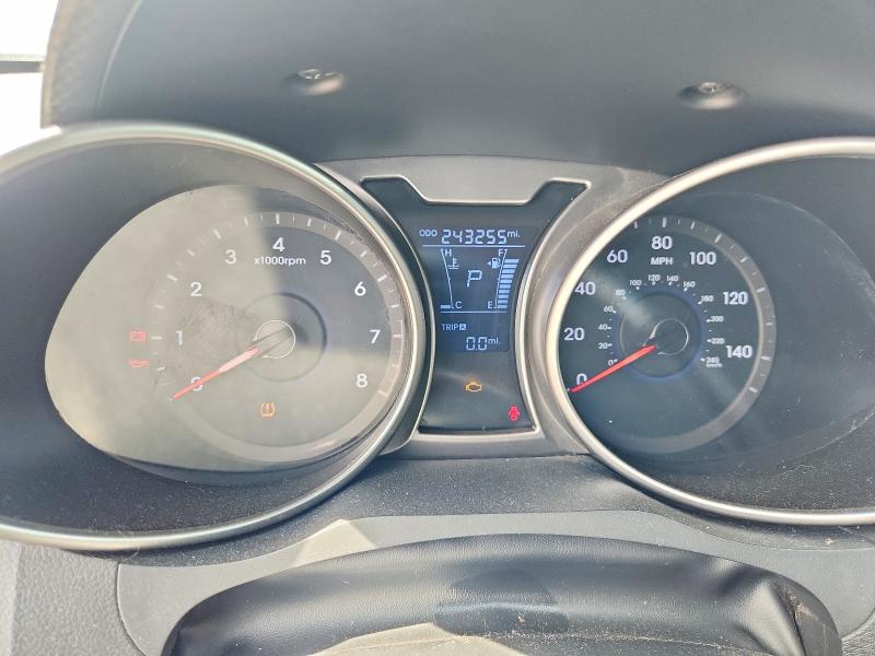 2015 Hyundai Veloster VIN KMHTC6AD3FU239306 COPART salvage auction — MINOR DENT/SCRATCHES, CA - DIS/DLR/EXP ONLY CLEAN TITLE, sold $275 on 2026-07-23 (photo 9)
