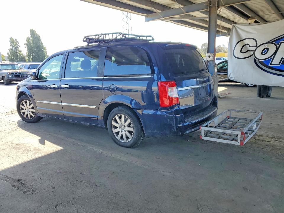 2015 Chrysler Voyager VIN 2C4RC1BG7FR753750 COPART salvage auction — REAR END, Mt - Dis/Dlr/Exp Only Clean Title, sold $10 on 2026-07-23 (photo 2)