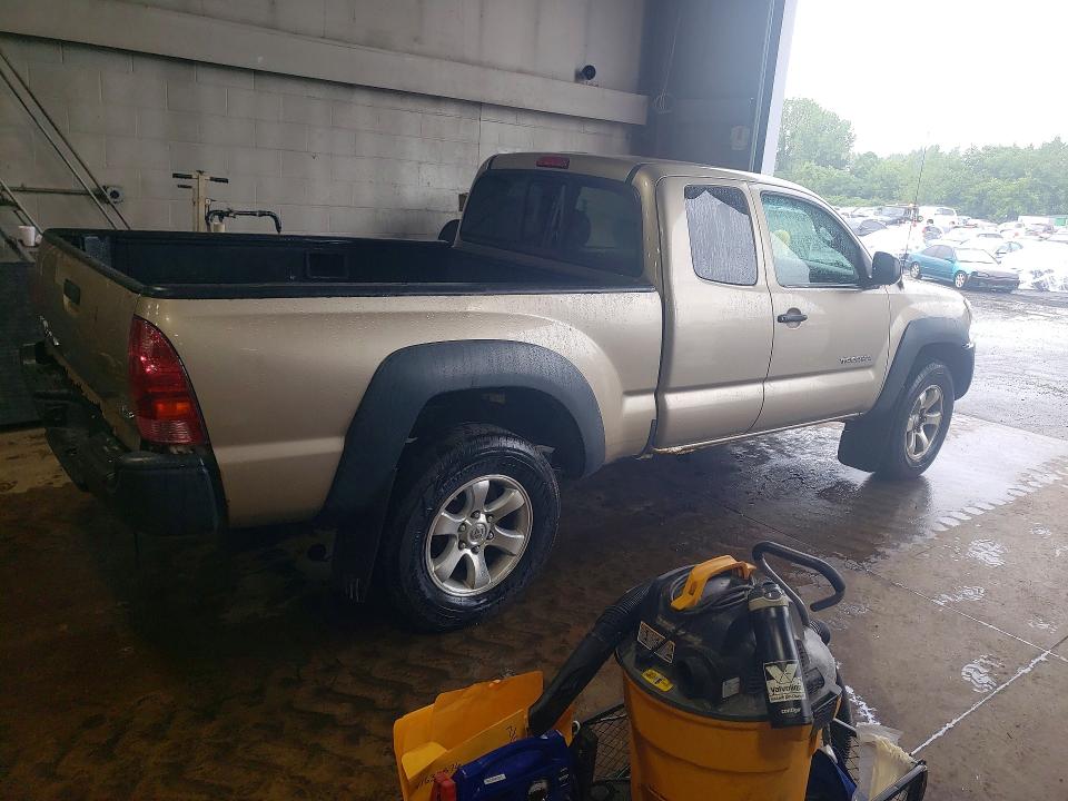 2008 Toyota Tacoma VIN 5TEUU42N68Z499033 COPART salvage auction — FRONT END, CT - CERT OF TITLE-SALVAGE, sold $2,250 on 2026-07-14 (photo 3)