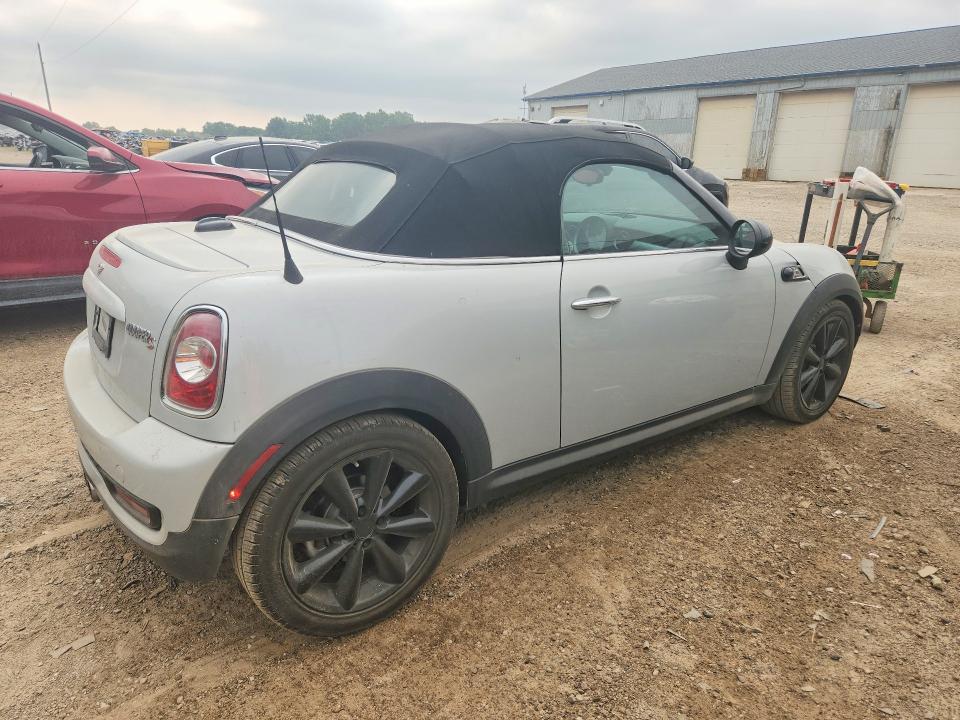 2013 Mini Cooper VIN WMWSY3C55DT565873 COPART salvage auction — MINOR DENT/SCRATCHES, Fl - Cert Of Title Slvg Rebuildable, sold $775 on 2026-08-12 (photo 3)