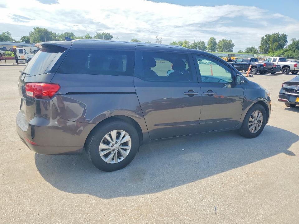 2017 Kia SEDONA VIN KNDMB5C13H6238396 COPART salvage auction — NORMAL WEAR, IL - CERTIFICATE OF TITLE, sold $1,100 on 2026-07-28 (photo 3)