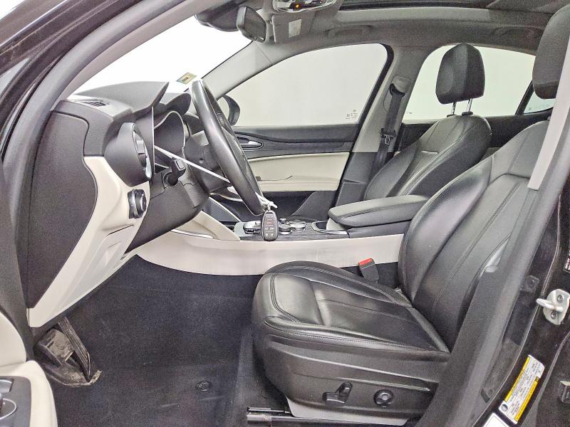 2021 Alfa romeo Stelvio VIN ZASPAKAN6M7D11339 COPART salvage auction — REAR END, Il - Certificate Of Title, sold $11,800 on 2026-08-11 (photo 7)