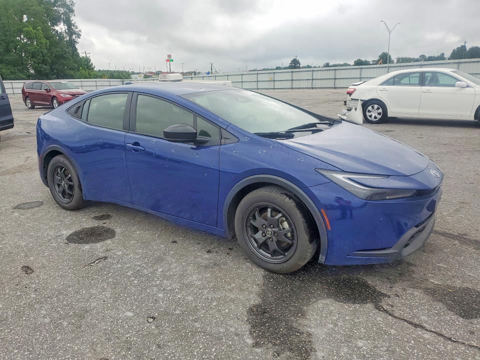 2025 Toyota Prius VIN JTDACAAU7S3056294 COPART salvage auction — HAIL, Wa - Dealer Only Clean Title, sold $14,100 on 2026-07-16 (photo 4)