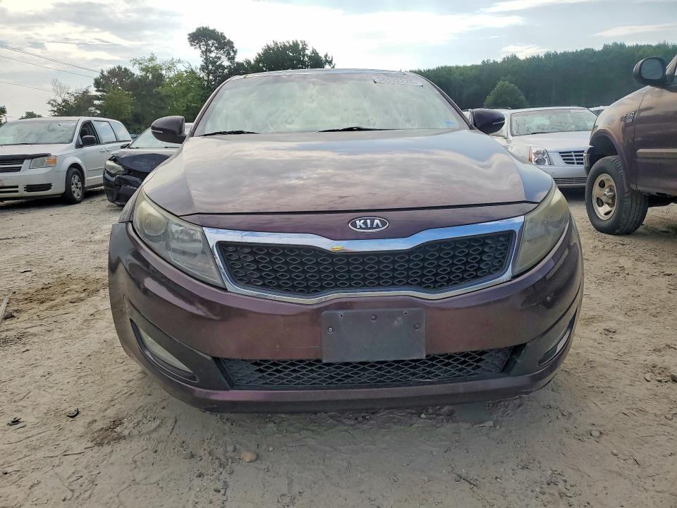 2012 Kia VIN 5XXGN4A74CG038708 COPART salvage auction — SIDE, Salvage Title, sold $750 on 2026-07-14 (photo 5)