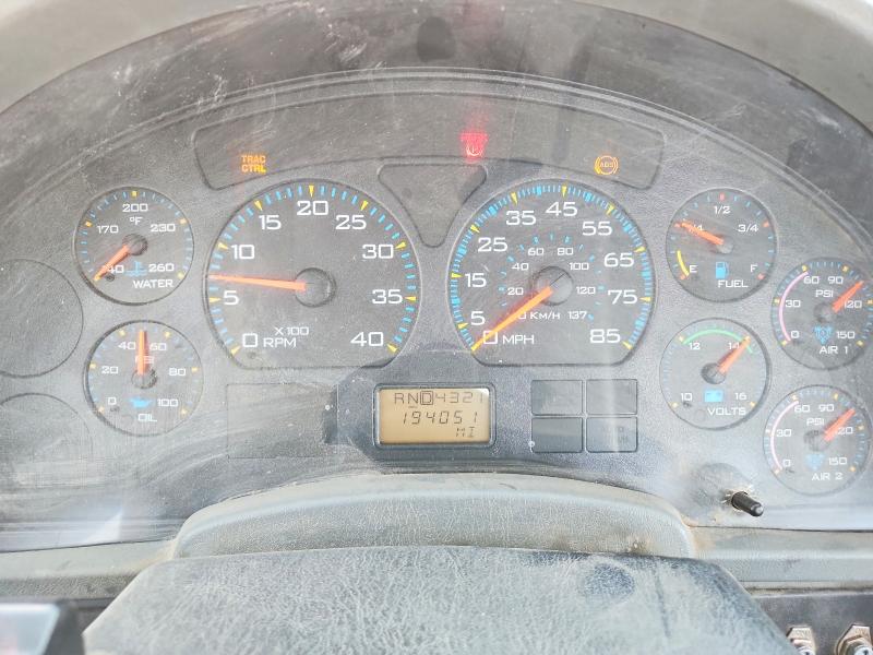 2005 International 4000 series VIN 1HTMMAAN75H679296 COPART salvage auction — MINOR DENT/SCRATCHES, Co - Certificate Of Title, sold $10,100 on 2026-08-10 (photo 9)