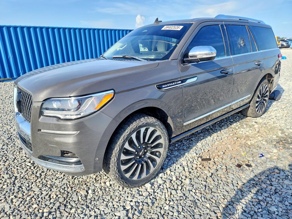 2023 Lincoln Navigator VIN 5LMJJ2TG3PEL15886 — COPART salvage auction photo