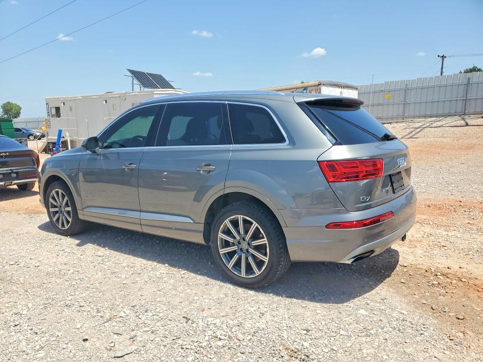 2018 Audi Q7 VIN WA1AAAF73JD012823 COPART salvage auction — NORMAL WEAR, Ok - Certificate Of Title (P), sold $3,000 on 2026-07-30 (photo 2)