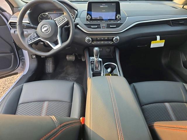 2025 Nissan Altima VIN 1N4BL4CVXSN419466 COPART salvage auction — WATER/FLOOD, Nj - Cert Of Title-Salvage Flood, sold $16,800 on 2026-07-27 (photo 9)