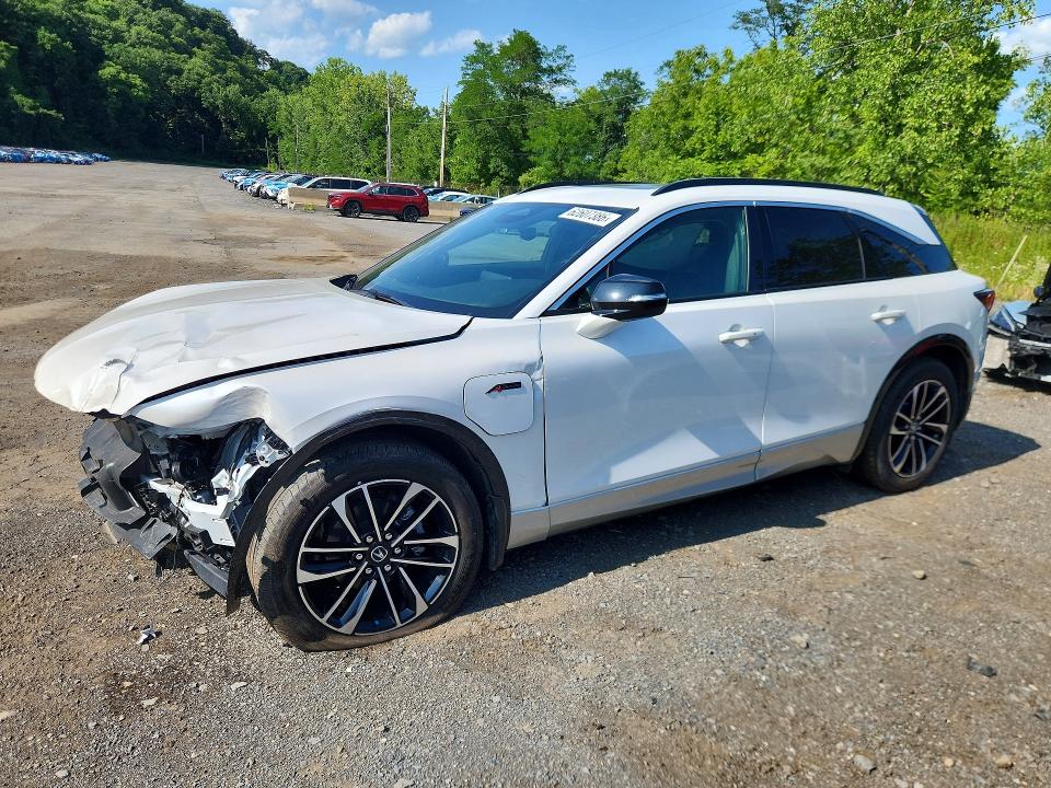 2024 Acura Zdx VIN 4W5KHNRL0RZ504197 — COPART salvage auction photo