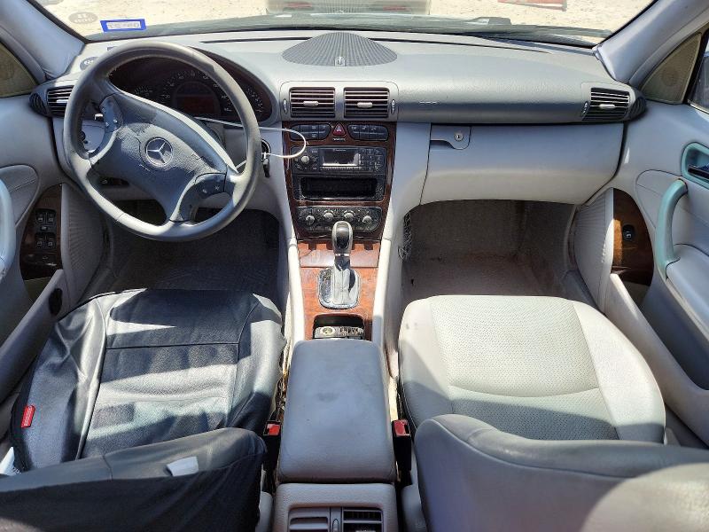 2003 Mercedes-benz C-klasse VIN WDBRF61J73A410131 COPART salvage auction — FRONT END, Tx - Salvage Vehicle Title, sold $225 on 2026-08-06 (photo 8)