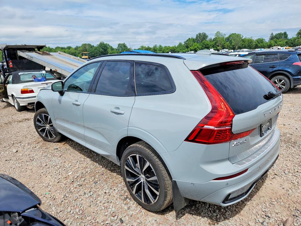 2025 Volvo VIN YV4M12RC6S1181185 COPART salvage auction — FRONT END, Salvage Title, sold $15,200 on 2026-07-13 (photo 2)