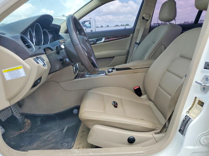 2013 Mercedes-benz C-klasse VIN WDDGF4HB4DG095496 COPART salvage auction — MECHANICAL, Tx - Certificate Of Title, sold $500 on 2026-08-06 (photo 7)