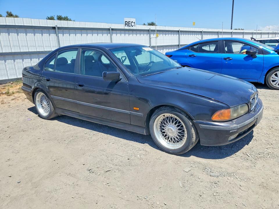 2000 BMW 5 series VIN WBADM6345YGV01618 COPART salvage auction — FRONT END, CA - DIS/DLR/EXP ONLY CLEAN TITLE, sold $150 on 2026-07-28 (photo 4)