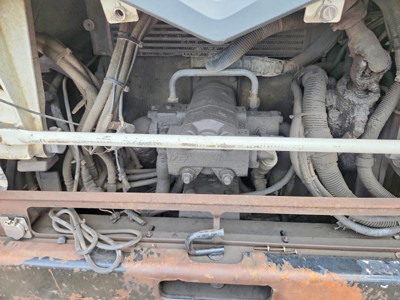 2009 Mack 600 VIN 1M2AU02C99M003142 COPART salvage auction — FRONT END, FL - CERTIFICATE OF DESTRUCTION, sold $1,300 on 2026-09-10 (photo 7)