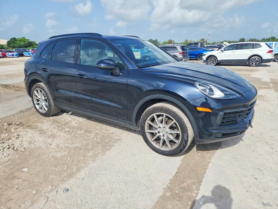 2019 Porsche Cayenne VIN WP1AA2AY3KDA06760 COPART salvage auction — VANDALISM, Fl - Cert Of Title Slvg Rebuildable, sold $21,400 on 2026-08-20 (photo 4)