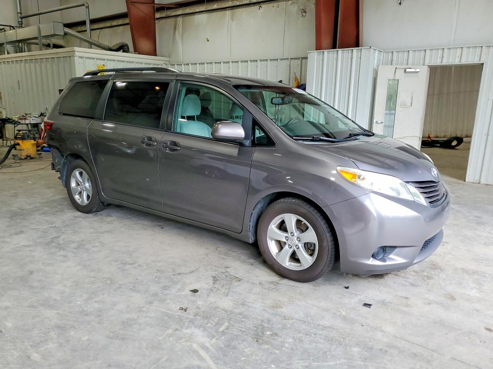 2015 Toyota Sienna VIN 5TDKK3DC2FS622968 COPART salvage auction — REAR END, Ny - Mv-907A Salvage Certificate, sold $1,350 on 2026-07-13 (photo 4)