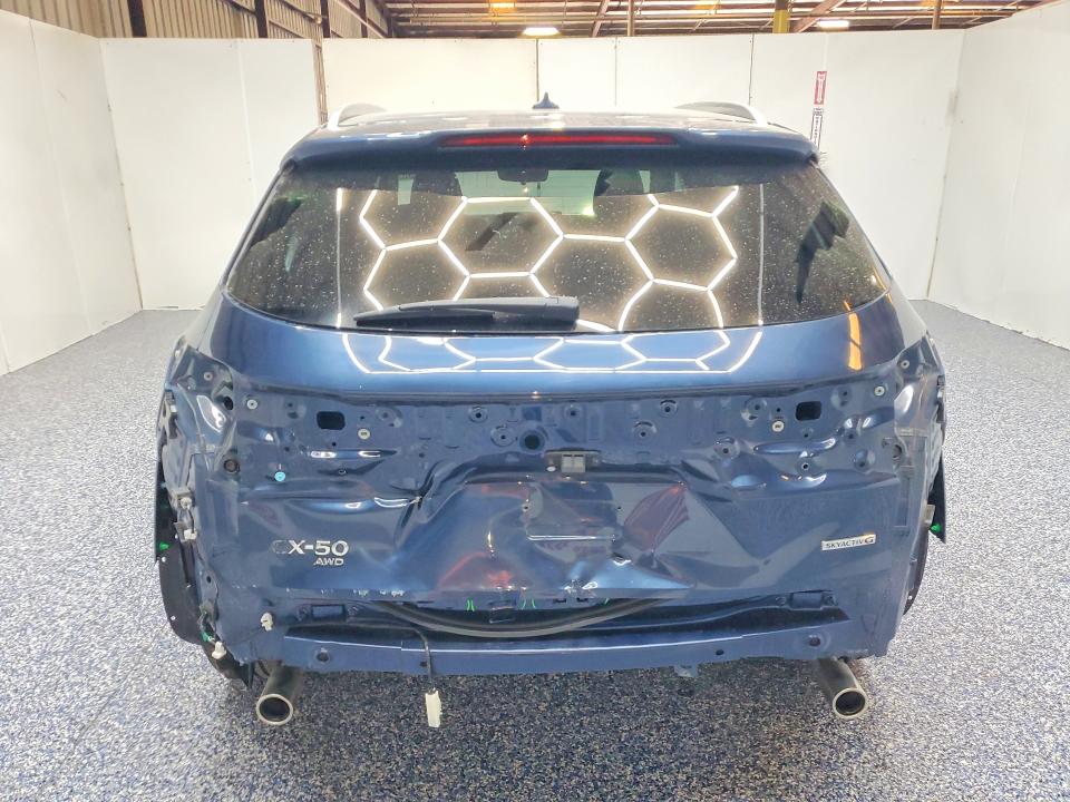 2025 Mazda Cx-50 VIN 7MMVABDM7SN385994 COPART salvage auction — REAR END, LA - CERTIFICATE OF TITLE (P), sold $16,100 on 2026-07-20 (photo 6)