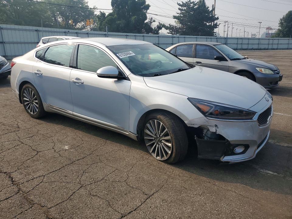 2017 Kia Cadenza VIN KNALB4J1XH5052138 COPART salvage auction — FRONT END, OH - CERT OF TITLE-SALVAGE, sold $1,600 on 2026-07-24 (photo 4)