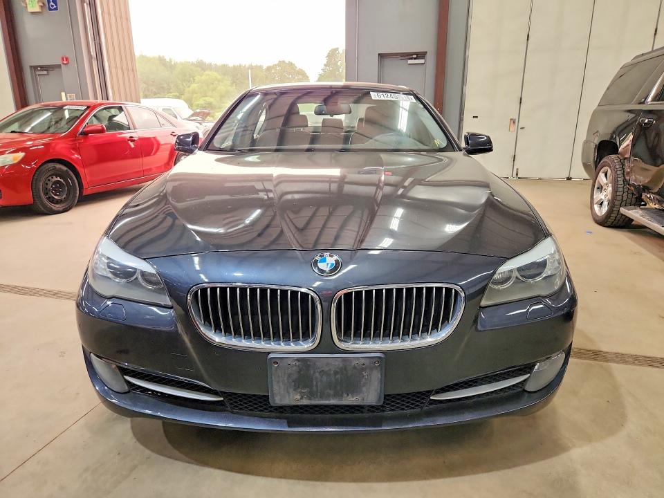 2013 BMW 5 series VIN WBAFU7C51DDU75294 COPART salvage auction — MINOR DENT/SCRATCHES, CT - CERTIFICATE OF TITLE, sold $725 on 2026-07-28 (photo 5)