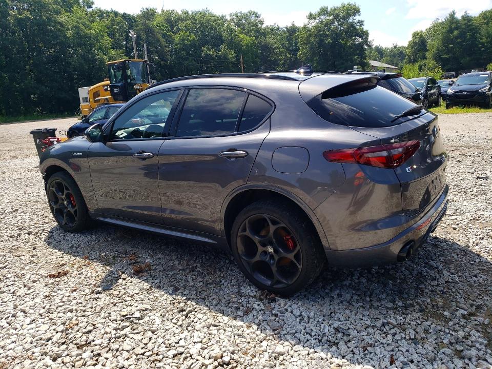 2022 Alfa romeo Stelvio VIN ZASPAKBNXN7D44389 COPART salvage auction — FRONT END, MA - CERT OF TITLE-SALVAGE (P), sold $9,300 on 2026-07-30 (photo 2)
