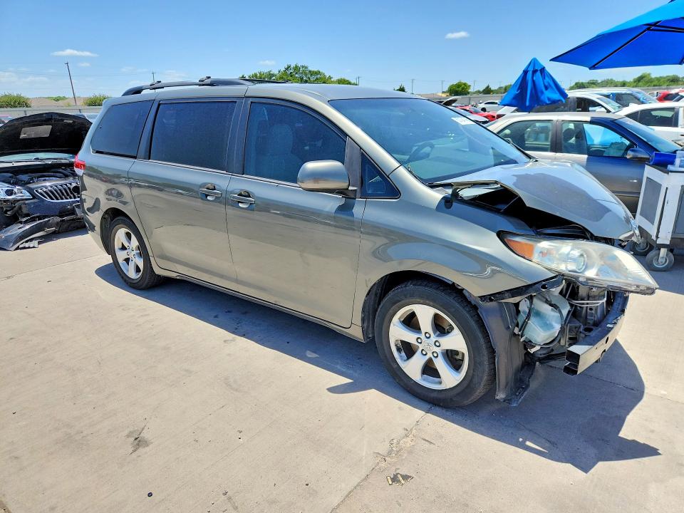 2011 Toyota Sienna VIN 5TDKK3DC0BS157438 COPART salvage auction — FRONT END, TX - SALVAGE VEHICLE TITLE (P), sold $475 on 2026-07-16 (photo 4)