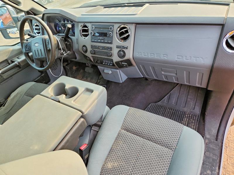 2012 Ford F-350 super duty VIN 1FT8X3B60CEA30768 COPART salvage auction — SIDE, ON - PERMIT NO BRAND - UNFIT, sold $2,750 on 2026-07-28 (photo 8)