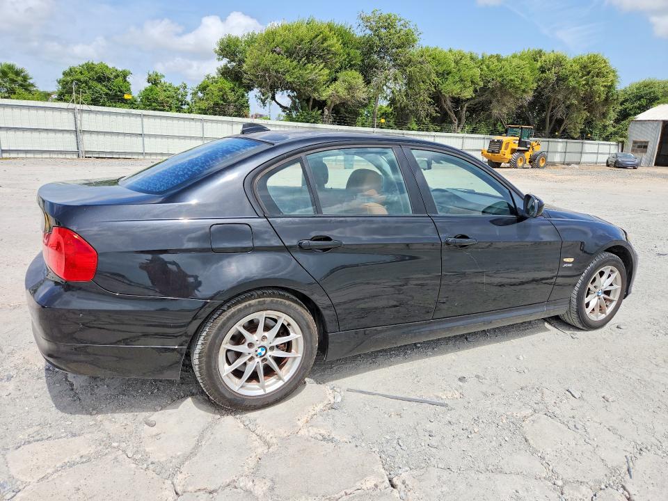2010 BMW 3er VIN WBAPK5C55AA647984 COPART salvage auction — MINOR DENT/SCRATCHES, TX - CERT OF TITLE-REBUILT SALVAGE, sold $175 on 2026-07-28 (photo 3)