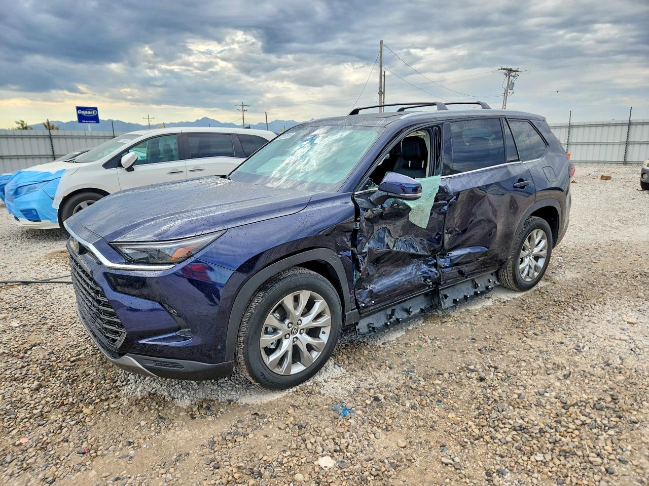 2026 Toyota Highlander VIN 5TDAAAB5XTS139814 — COPART salvage auction photo