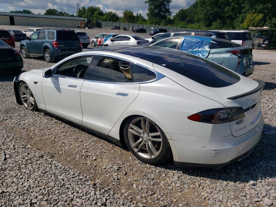 2013 Tesla Model s VIN 5YJSA1DP7DFP06103 COPART salvage auction — FRONT END, TN - CERTIFICATE OF TITLE, sold $2,500 on 2026-07-25 (photo 2)