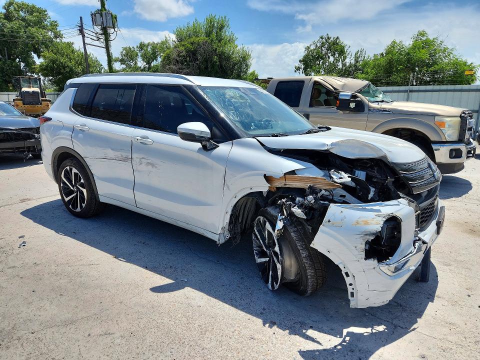 2023 Mitsubishi VIN JA4J3VA89PZ047962 COPART salvage auction — FRONT END, Tx - Certificate Of Title (P), sold $8,200 on 2026-08-04 (photo 4)