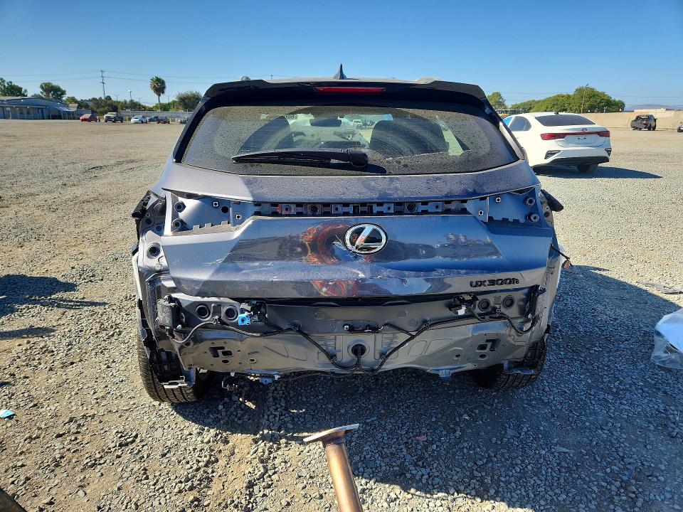 2026 Lexus VIN JTHYBJAH0T2041582 COPART salvage auction — REAR END, CA - SALVAGE CERTIFICATE, sold $3,100 on 2026-07-21 (photo 6)