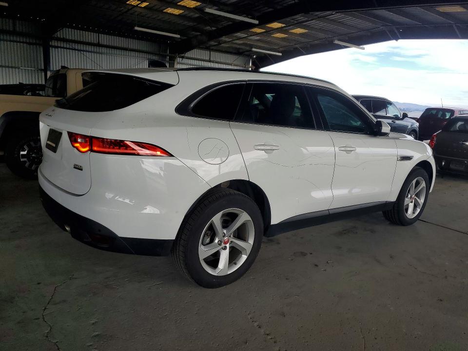 2020 Jaguar F-pace VIN SADCJ2FX0LA621476 COPART salvage auction — VANDALISM, Ca - Salvage Certificate, sold $1,850 on 2026-08-03 (photo 3)