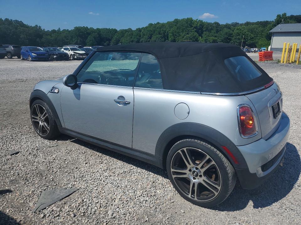 2009 Mini Cooper VIN WMWMS33569TG88182 COPART salvage auction — VANDALISM, PA - CERTIFICATE OF SALVAGE, sold $850 on 2026-08-06 (photo 2)