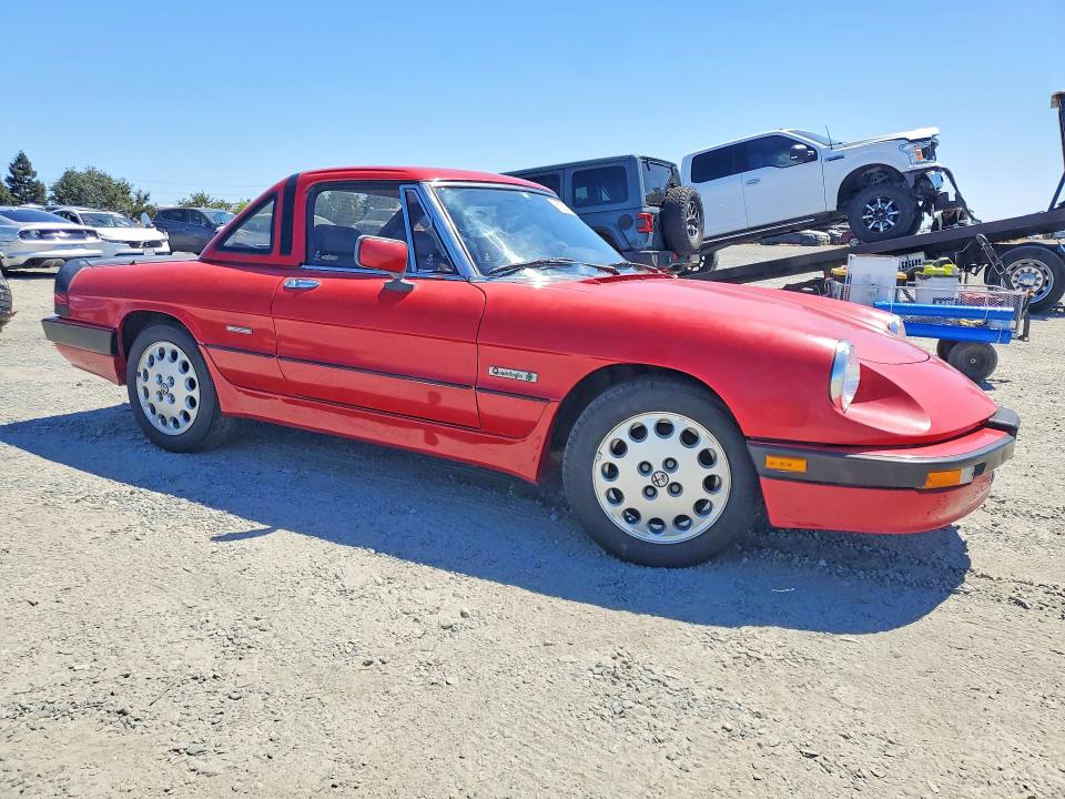 1987 Alfa romeo Spider VIN ZARBA5566H1053040 COPART salvage auction — MECHANICAL, CA - DIS/DLR/EXP ONLY CLEAN TITLE, sold $4,000 on 2026-07-09 (photo 4)
