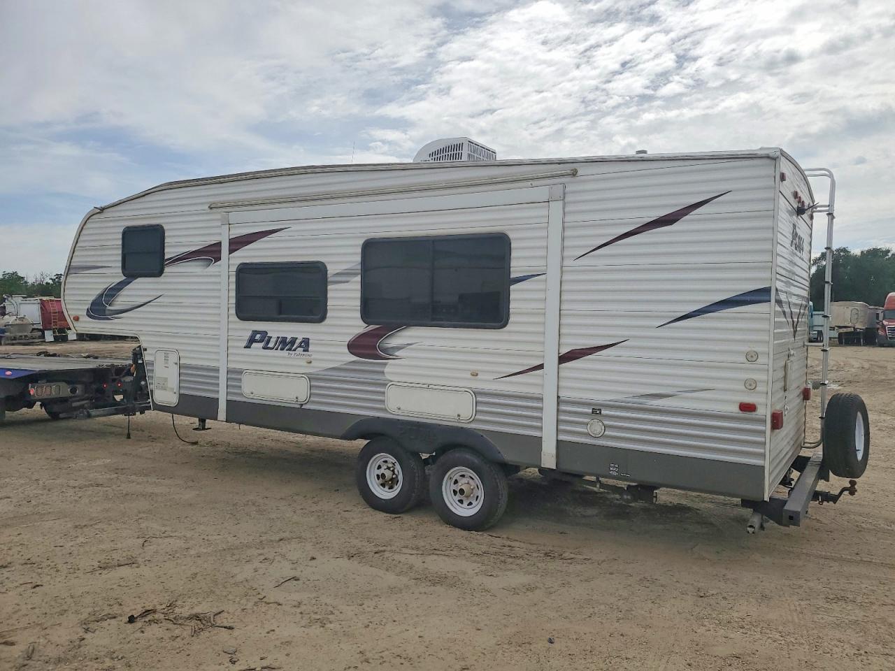 2012 Palomino Pum259rbss VIN 4X4FPUA27CP036724 COPART salvage auction — Hail, KS - CERT OF TITLE-SALVAGE (P), sold $3,150 on 2026-07-09 (photo 3)