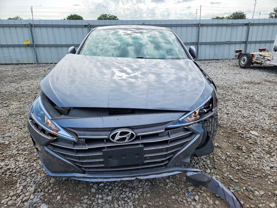2019 Hyundai Elantra VIN KMHD74LF1KU869590 COPART salvage auction — REAR END, OH - CERT OF TITLE-SALVAGE, sold $1,100 on 2026-07-28 (photo 5)