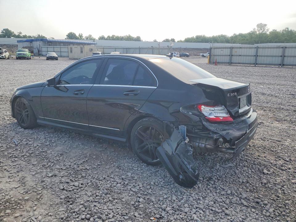 2013 Mercedes-benz C-klasse VIN WDDGF8AB3DG106926 COPART salvage auction — REAR END, AL - CERT OF TITLE-SALVAGE TITLE (P), sold $650 on 2026-08-04 (photo 2)