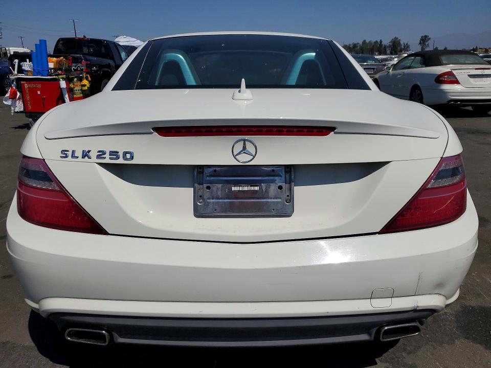 2013 Mercedes-benz Slk-klasse VIN WDDPK4HA2DF050758 COPART salvage auction — FRONT END, CA - SALVAGE CERTIFICATE, sold $2,100 on 2026-07-27 (photo 6)