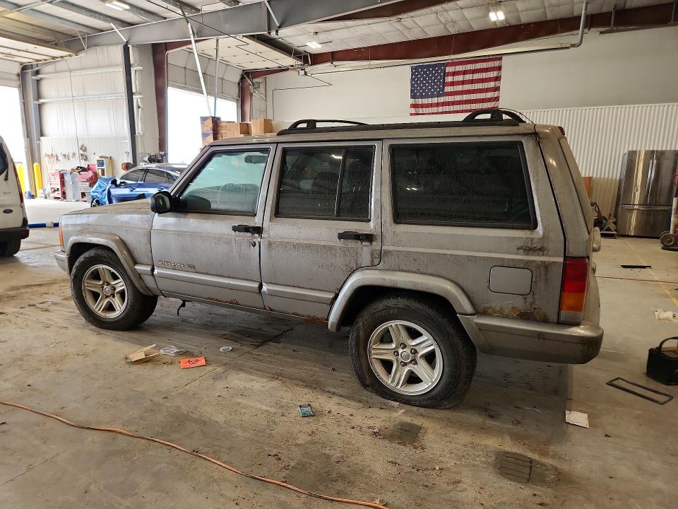 2001 Jeep Cherokee VIN 1J4FF58S11L540544 COPART salvage auction — MINOR DENT/SCRATCHES, NE - CERTIFICATE OF TITLE, sold $450 on 2026-08-18 (photo 2)