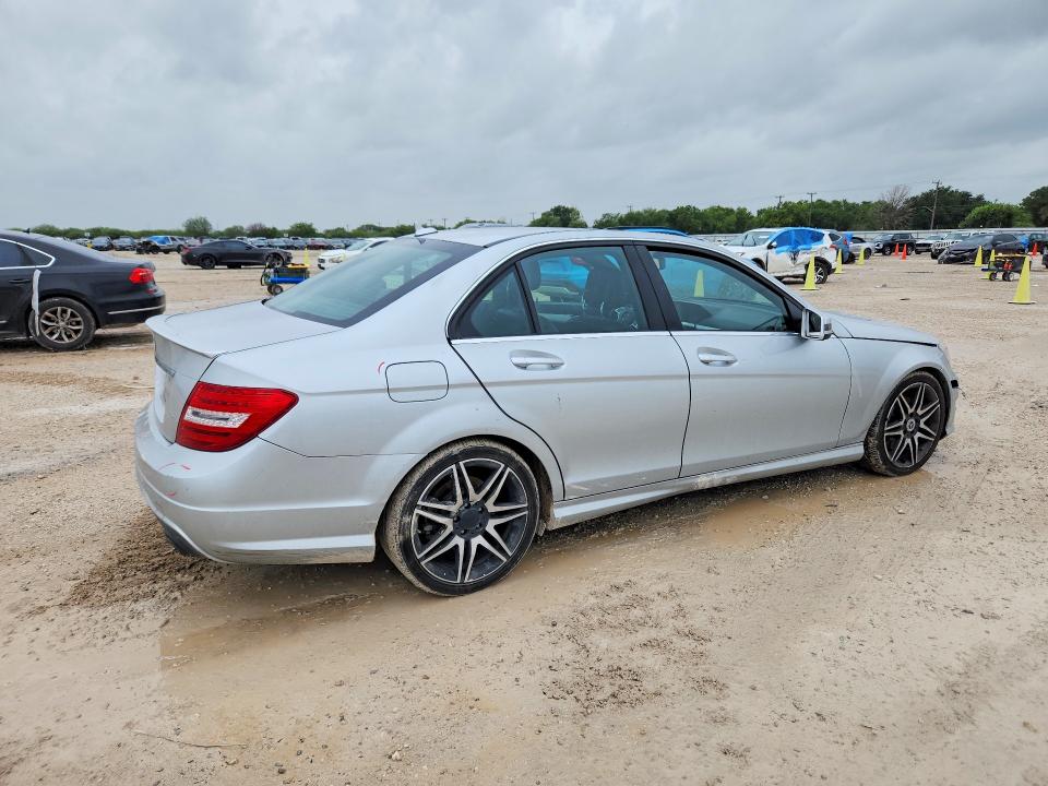 2013 Mercedes-benz C-klasse VIN WDDGF5HB5DA802534 COPART salvage auction — FRONT END, Tx - Salvage Vehicle Title, sold $875 on 2026-07-23 (photo 3)