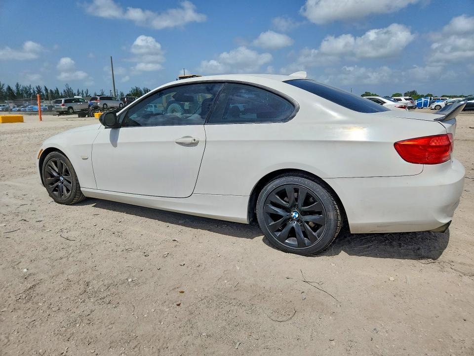 2013 BMW 3er VIN WBAKE5C59DJ107334 COPART salvage auction — MINOR DENT/SCRATCHES, Fl - Certificate Of Title, sold $325 on 2026-07-21 (photo 2)