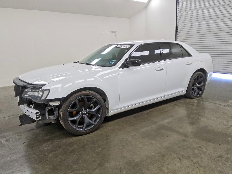 2022 Chrysler 300 VIN 2C3CCAAG1NH107572 COPART salvage auction — FRONT END, Tx - Certificate Of Title, sold $6,400 on 2026-07-16 (photo 1)