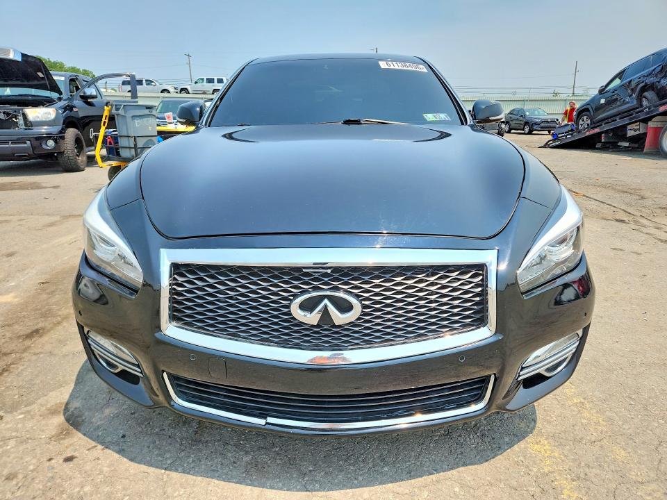 2017 Infiniti Q70 VIN JN1BY1AR8HM770135 COPART salvage auction — MINOR DENT/SCRATCHES, Pa - Reconstructed Clean, sold $4,200 on 2026-07-17 (photo 5)