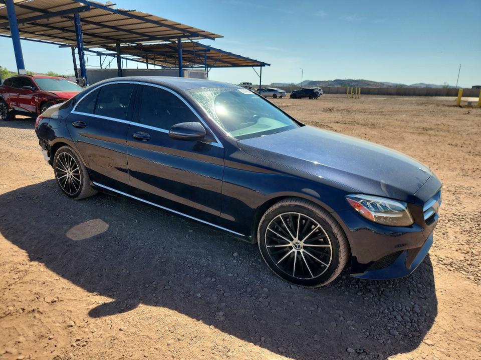 2019 Mercedes-benz C-klasse VIN WDDWF8DBXKR480992 COPART salvage auction — REAR END, Az - Cert Of Title - Salvage, sold $8,500 on 2026-08-06 (photo 4)