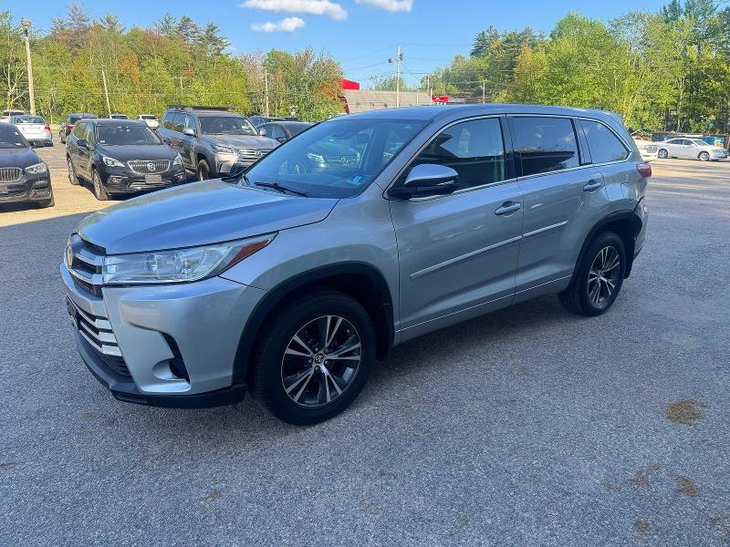 2018 Toyota Highlander VIN 5TDBZRFH9JS843564 COPART salvage auction — MINOR DENT/SCRATCHES, NJ - CERTIFICATE OF TITLE (P), sold $9,700 on 2026-07-17 (photo 2)